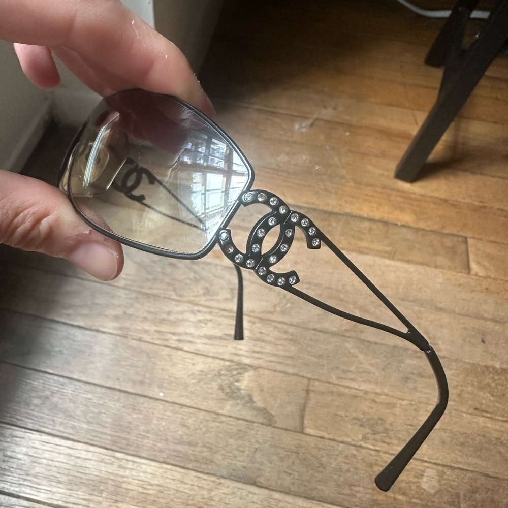 CHANEL black rimless Sunglasses with Crystal CC Logo Y2K